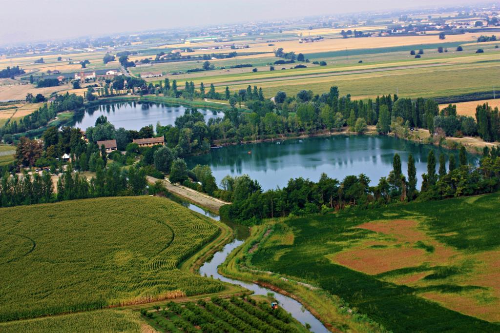 Ai Due Laghi *