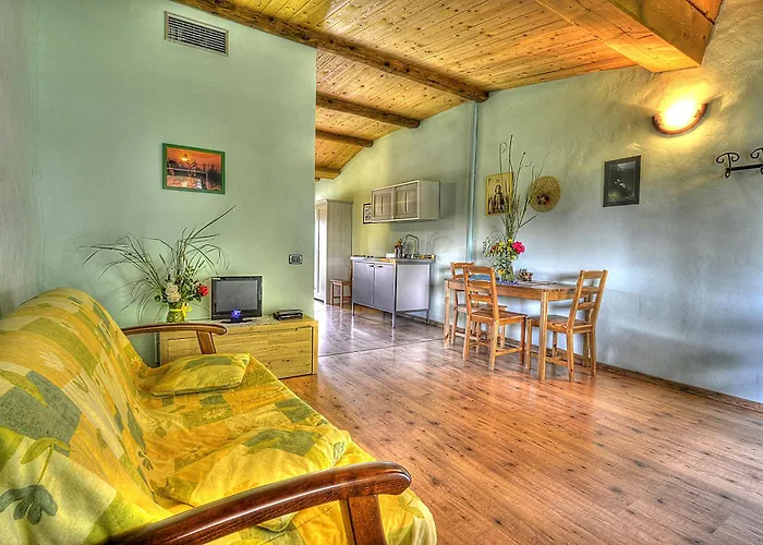 Agriturismo Ai Due Laghi